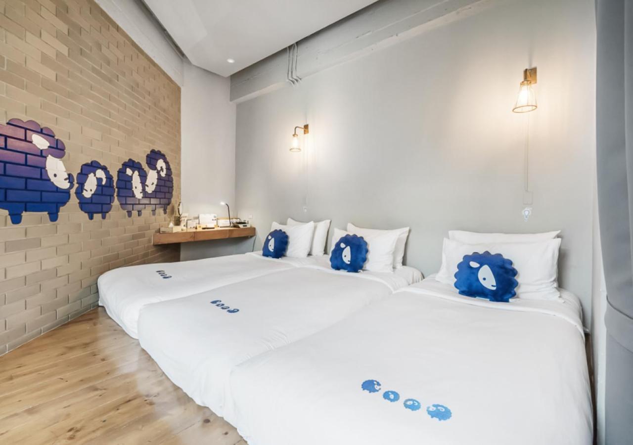 Kokotel Bangkok Surawong Esterno foto