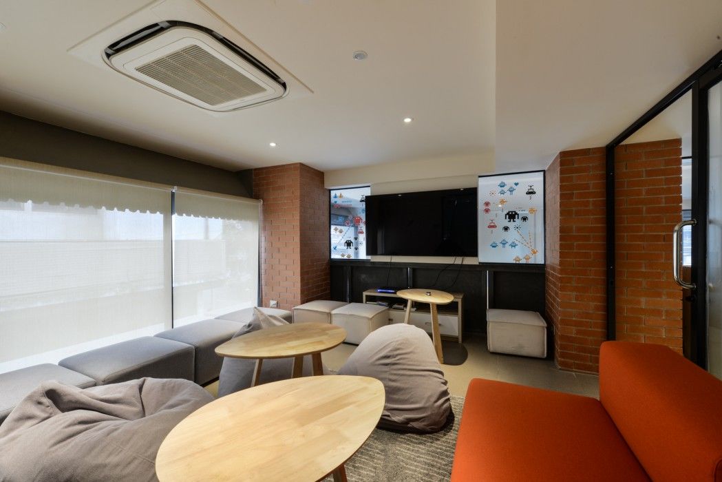 Kokotel Bangkok Surawong Esterno foto