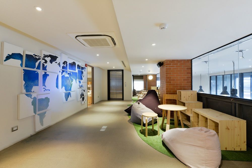 Kokotel Bangkok Surawong Esterno foto